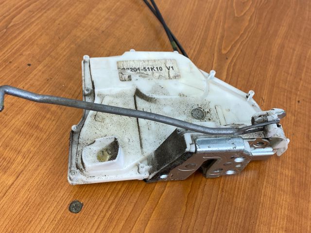 bontott SUZUKI SPLASH Jobb első Ajtózár