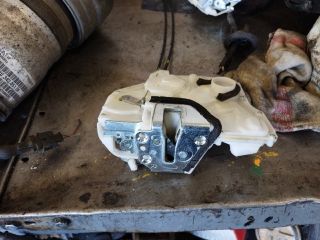 bontott SUZUKI SPLASH Jobb első Ajtózár