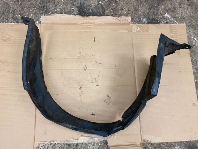 bontott SUZUKI SPLASH Jobb első Dobbetét (Kerékjárati, Műanyag)