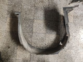 bontott SUZUKI SPLASH Jobb első Dobbetét (Kerékjárati, Műanyag)