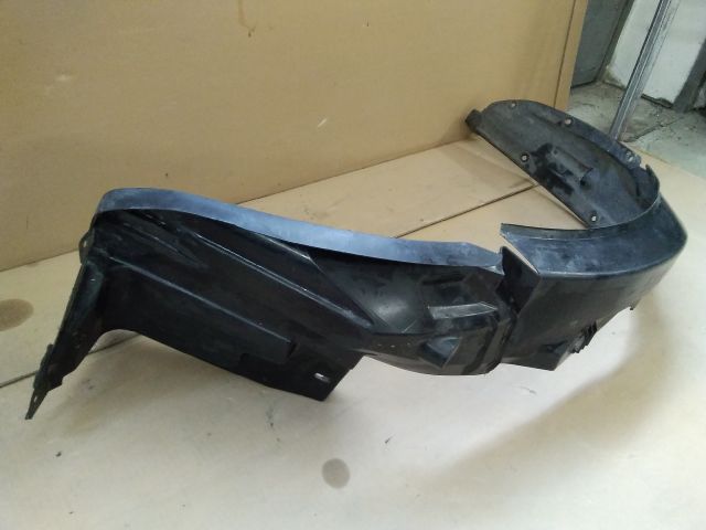 bontott SUZUKI SPLASH Jobb első Dobbetét (Kerékjárati, Műanyag)