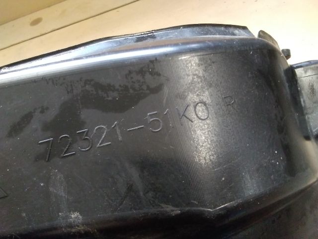 bontott SUZUKI SPLASH Jobb első Dobbetét (Kerékjárati, Műanyag)