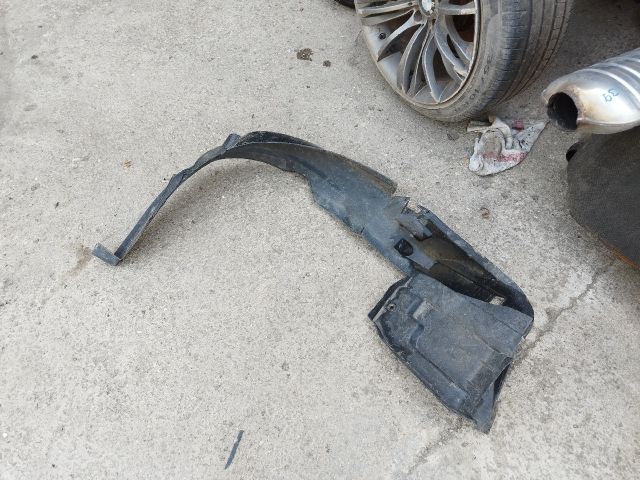 bontott SUZUKI SPLASH Jobb első Dobbetét (Kerékjárati, Műanyag)