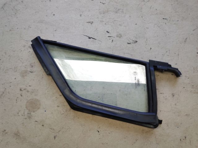 bontott SUZUKI SPLASH Jobb első Fixüveg (Ajtóban)