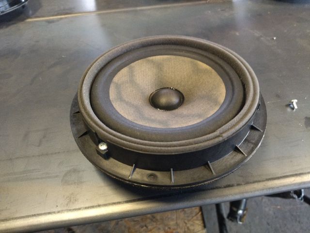 bontott SUZUKI SPLASH Jobb első Hangszóró