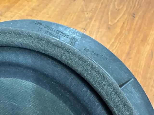 bontott SUZUKI SPLASH Jobb első Hangszóró