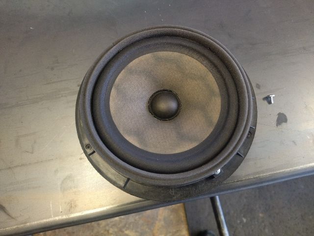 bontott SUZUKI SPLASH Jobb első Hangszóró
