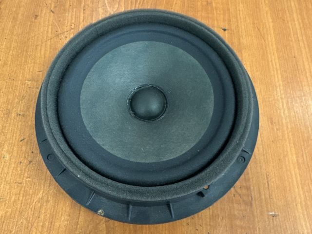 bontott SUZUKI SPLASH Jobb első Hangszóró