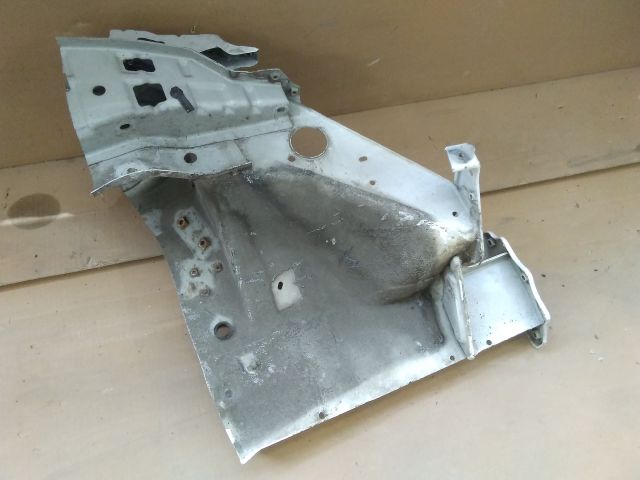 bontott SUZUKI SPLASH Jobb első Negyed Karosszéria Csomag