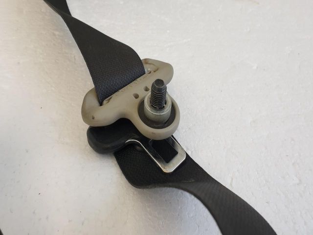 bontott SUZUKI SPLASH Jobb első Övfeszítő