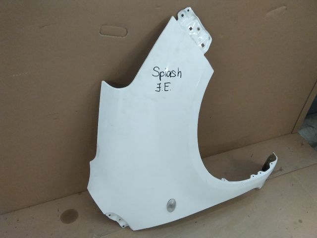 bontott SUZUKI SPLASH Jobb első Sárvédő