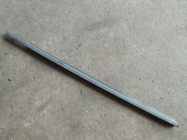 bontott SUZUKI SPLASH Jobb első Vízlehúzó Gumicsík