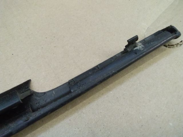 bontott SUZUKI SPLASH Jobb első Vízlehúzó Gumicsík