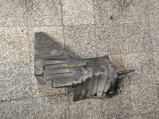 bontott SUZUKI SPLASH Jobb Fenéklemez