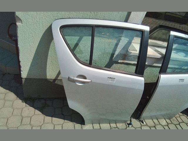 bontott SUZUKI SPLASH Jobb hátsó Ablak