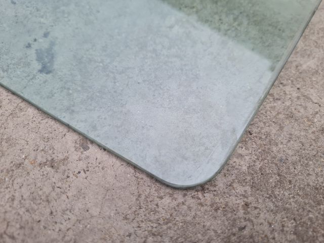 bontott SUZUKI SPLASH Jobb hátsó Ablak