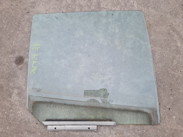 bontott SUZUKI SPLASH Jobb hátsó Ablak