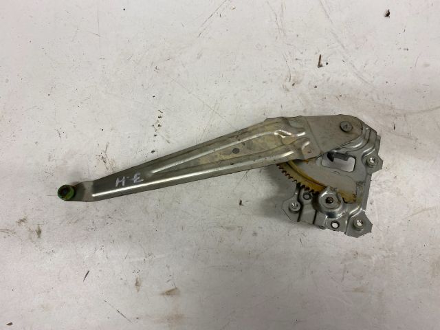 bontott SUZUKI SPLASH Jobb hátsó Ablakemelő Szerkezet (Mechanikus)