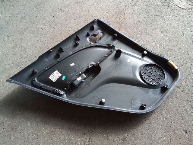 bontott SUZUKI SPLASH Jobb hátsó Ajtó Kárpit