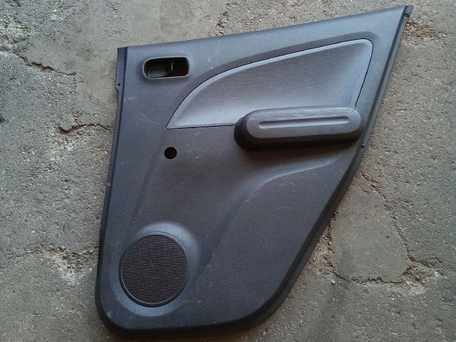 bontott SUZUKI SPLASH Jobb hátsó Ajtó Kárpit