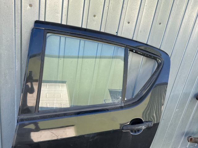 bontott SUZUKI SPLASH Jobb hátsó Ajtó (Részeivel)