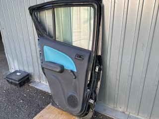 bontott SUZUKI SPLASH Jobb hátsó Ajtó (Részeivel)