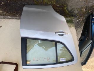 bontott SUZUKI SPLASH Jobb hátsó Ajtó (Részeivel)