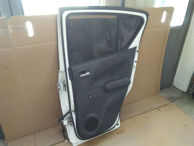 bontott SUZUKI SPLASH Jobb hátsó Ajtóhatároló