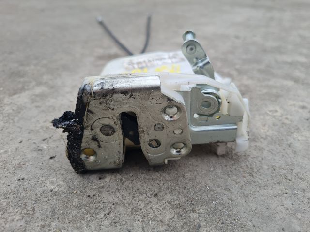 bontott SUZUKI SPLASH Jobb hátsó Ajtózár