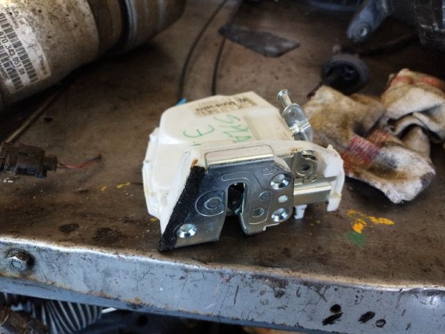 bontott SUZUKI SPLASH Jobb hátsó Ajtózár