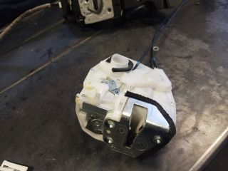 bontott SUZUKI SPLASH Jobb hátsó Ajtózár