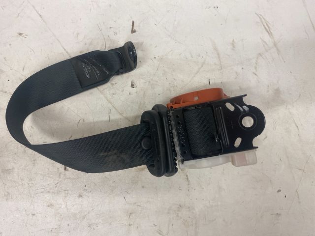 bontott SUZUKI SPLASH Jobb hátsó Biztonsági Öv