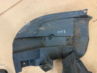 bontott SUZUKI SPLASH Jobb hátsó Dobbetét (Kerékjárati, Műanyag)