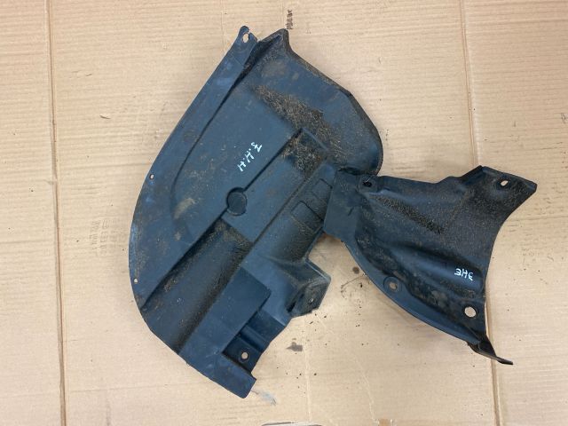 bontott SUZUKI SPLASH Jobb hátsó Dobbetét (Kerékjárati, Műanyag)