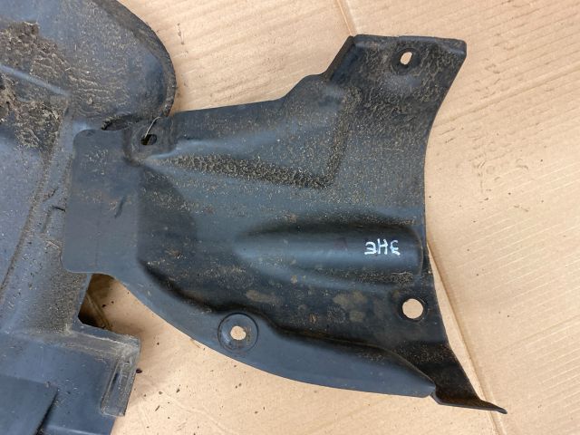 bontott SUZUKI SPLASH Jobb hátsó Dobbetét (Kerékjárati, Műanyag)