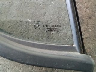 bontott SUZUKI SPLASH Jobb hátsó Fixüveg (Ajtóban)