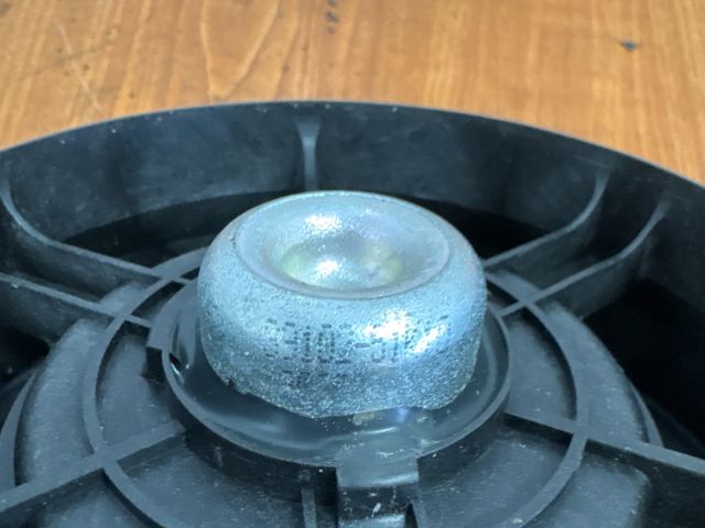 bontott SUZUKI SPLASH Jobb hátsó Hangszóró