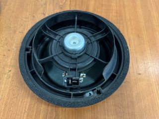 bontott SUZUKI SPLASH Jobb hátsó Hangszóró