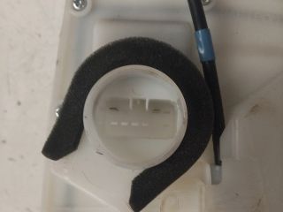 bontott SUZUKI SPLASH Jobb hátsó Központizár Motor