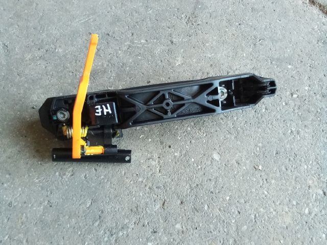 bontott SUZUKI SPLASH Jobb hátsó Külső Kilincs