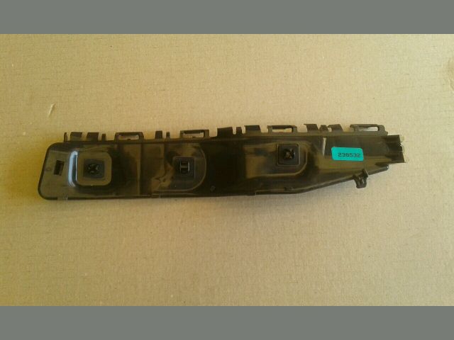 bontott SUZUKI SPLASH Jobb hátsó Oldal Lökhárító Tartó (Műanyag)