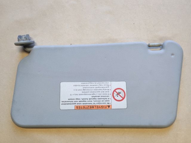 bontott SUZUKI SPLASH Jobb Napellenző