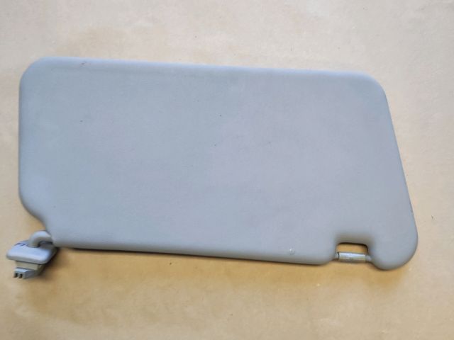 bontott SUZUKI SPLASH Jobb Napellenző