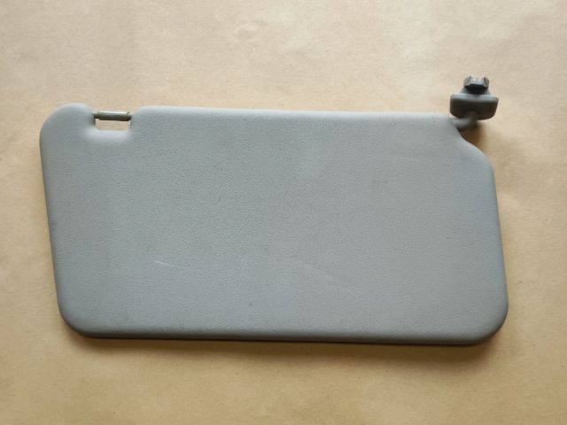 bontott SUZUKI SPLASH Jobb Napellenző