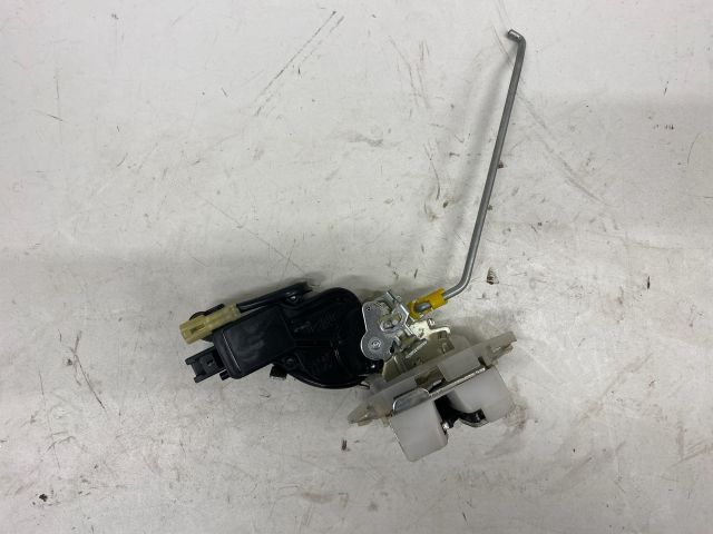 bontott SUZUKI SPLASH Központizár Motor Csomagtérajtó