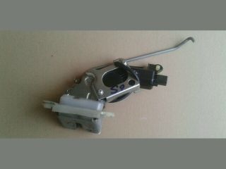 bontott SUZUKI SPLASH Központizár Motor Csomagtérajtó