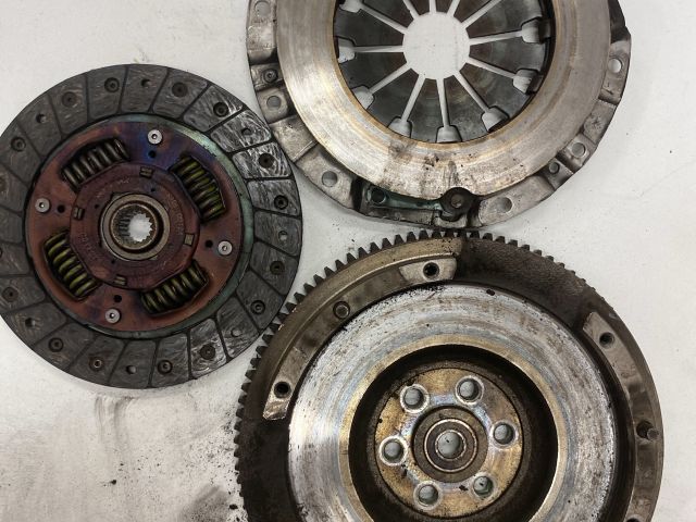 bontott SUZUKI SPLASH Kuplung Szett (Szerkezet, Tárcsa)