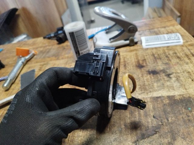 bontott SUZUKI SPLASH Légzsák Átvezető Szalagkábel