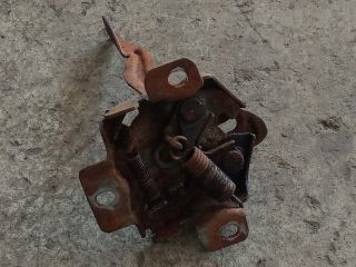 bontott SUZUKI SPLASH Motorháztető Zárszerkezet