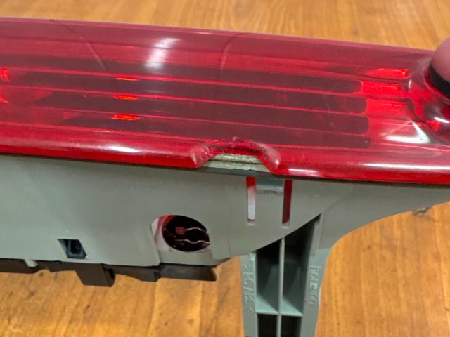 bontott SUZUKI SPLASH Pótféklámpa